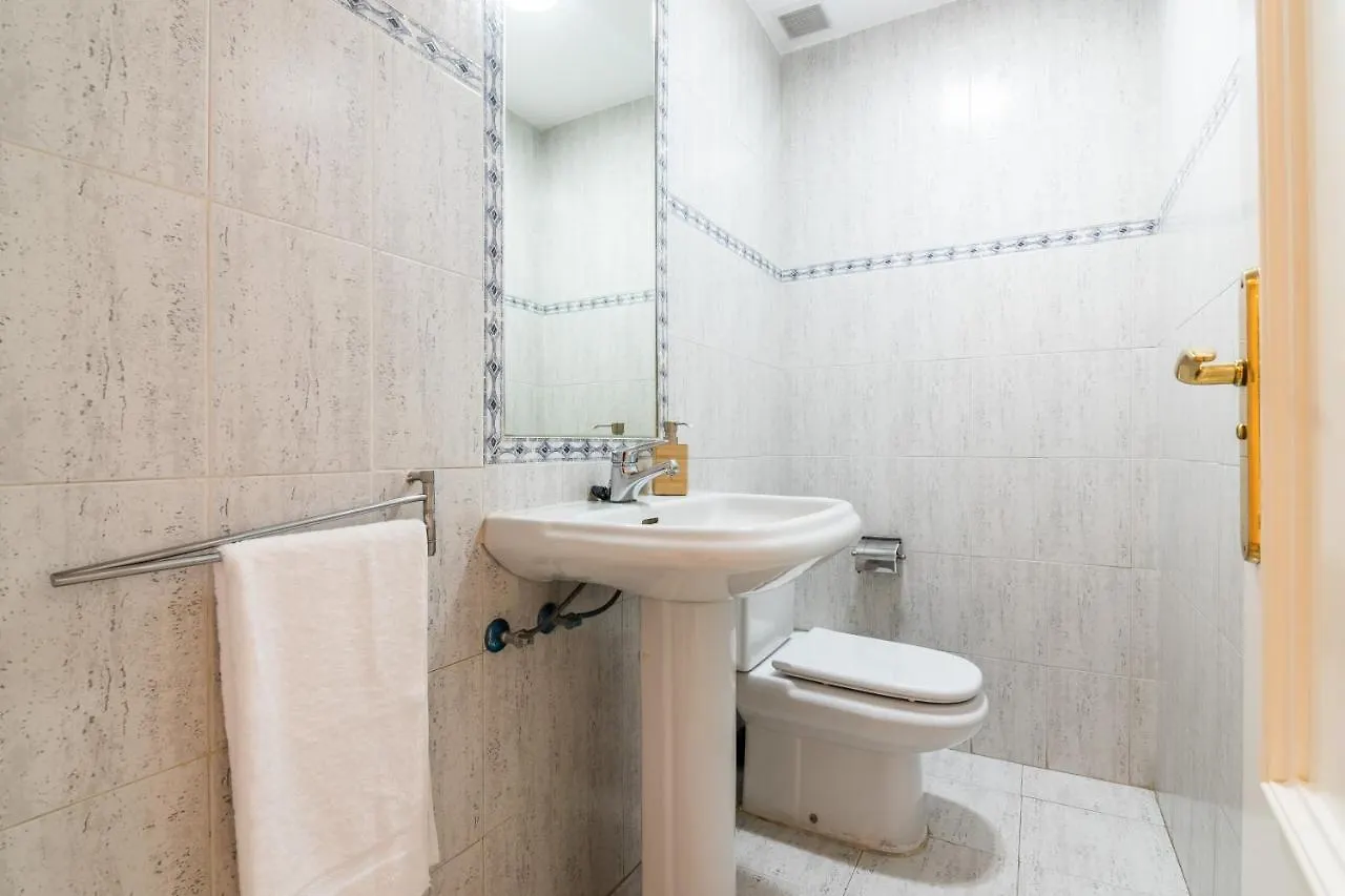 Tuguest Grisolia House - Free Parking Armilla Apartment