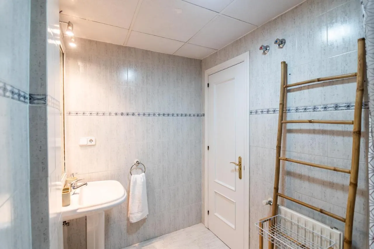 Apartment Tuguest Grisolia House - Free Parking Armilla
